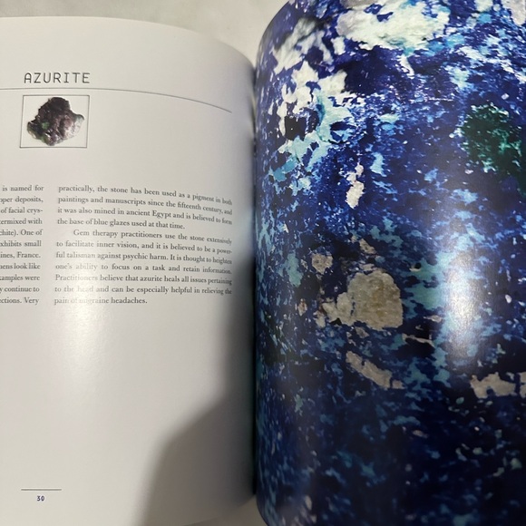 Gem and Stone Book - Blue Cover - Picture 9 of 11